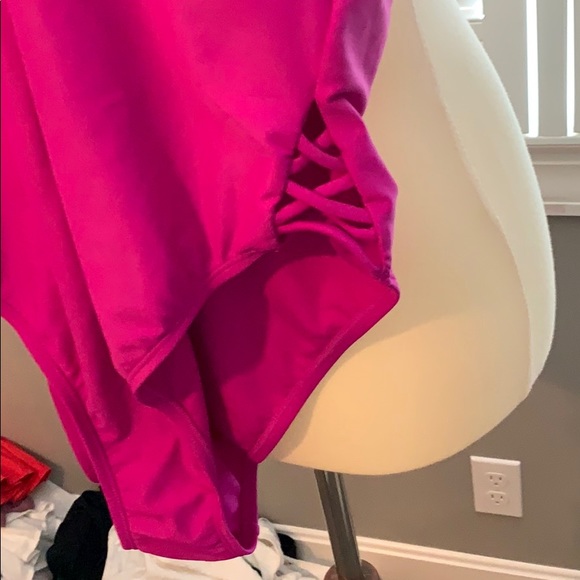 Fun swimsuit - Picture 2 of 2